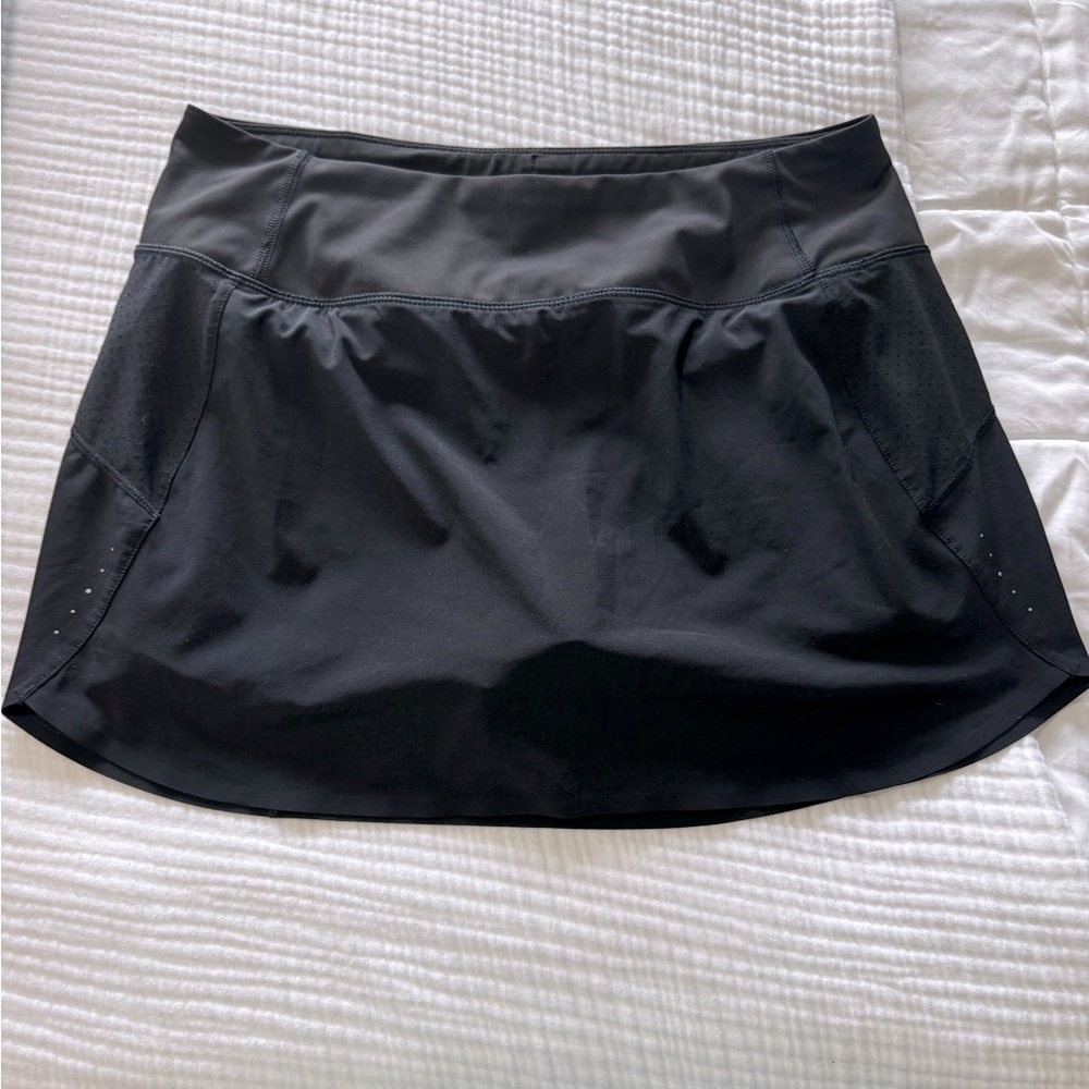 Athleta Run With It 14” Skort- Black